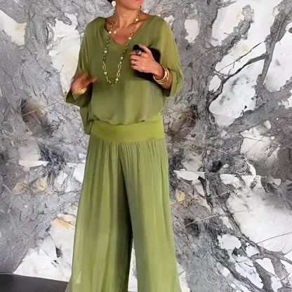 Louise™ | Elegancki zestaw z topem w serek i spodniami